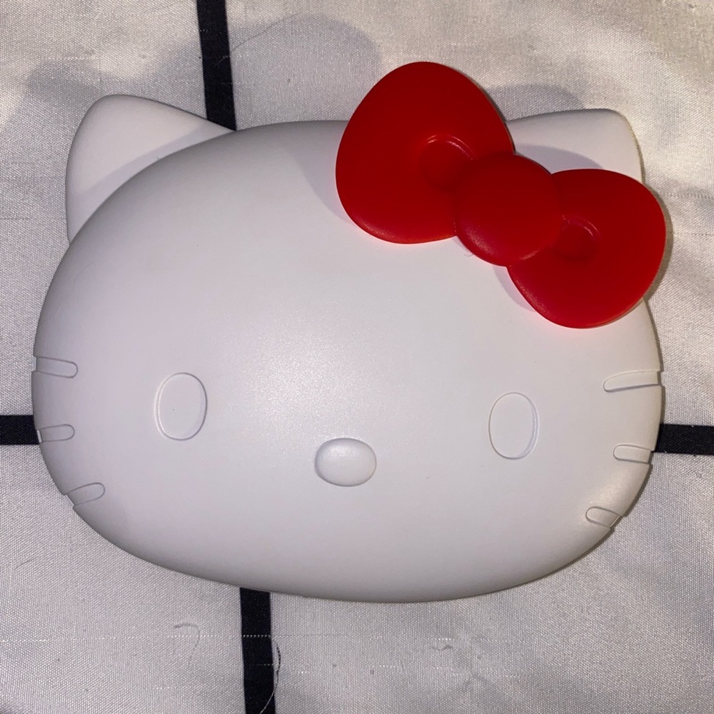 impressions hello kitty kawii battery compact mirror light up